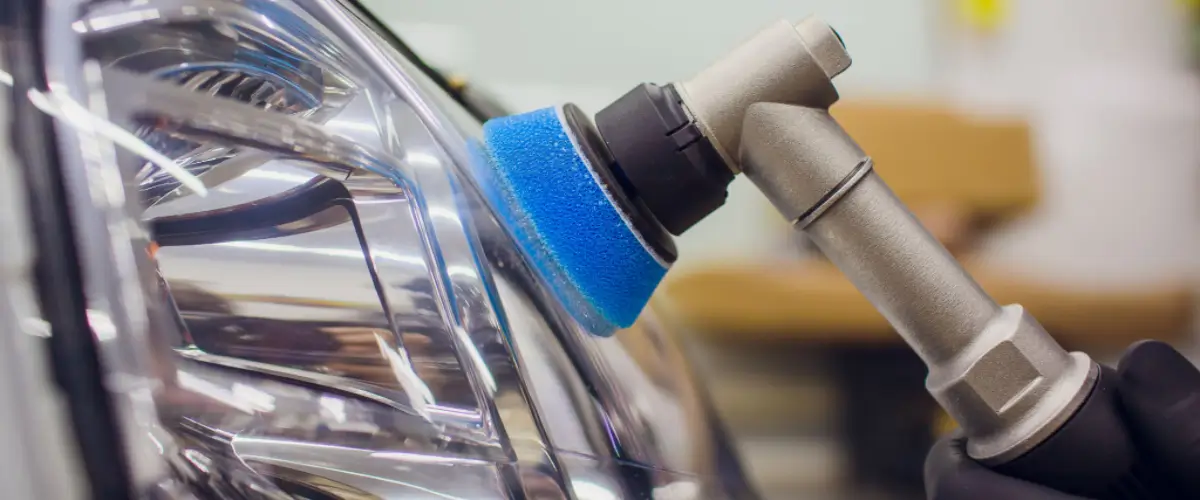 Cómo pulir los faros del coche: ¿pasta de dientes, bicarbonato o